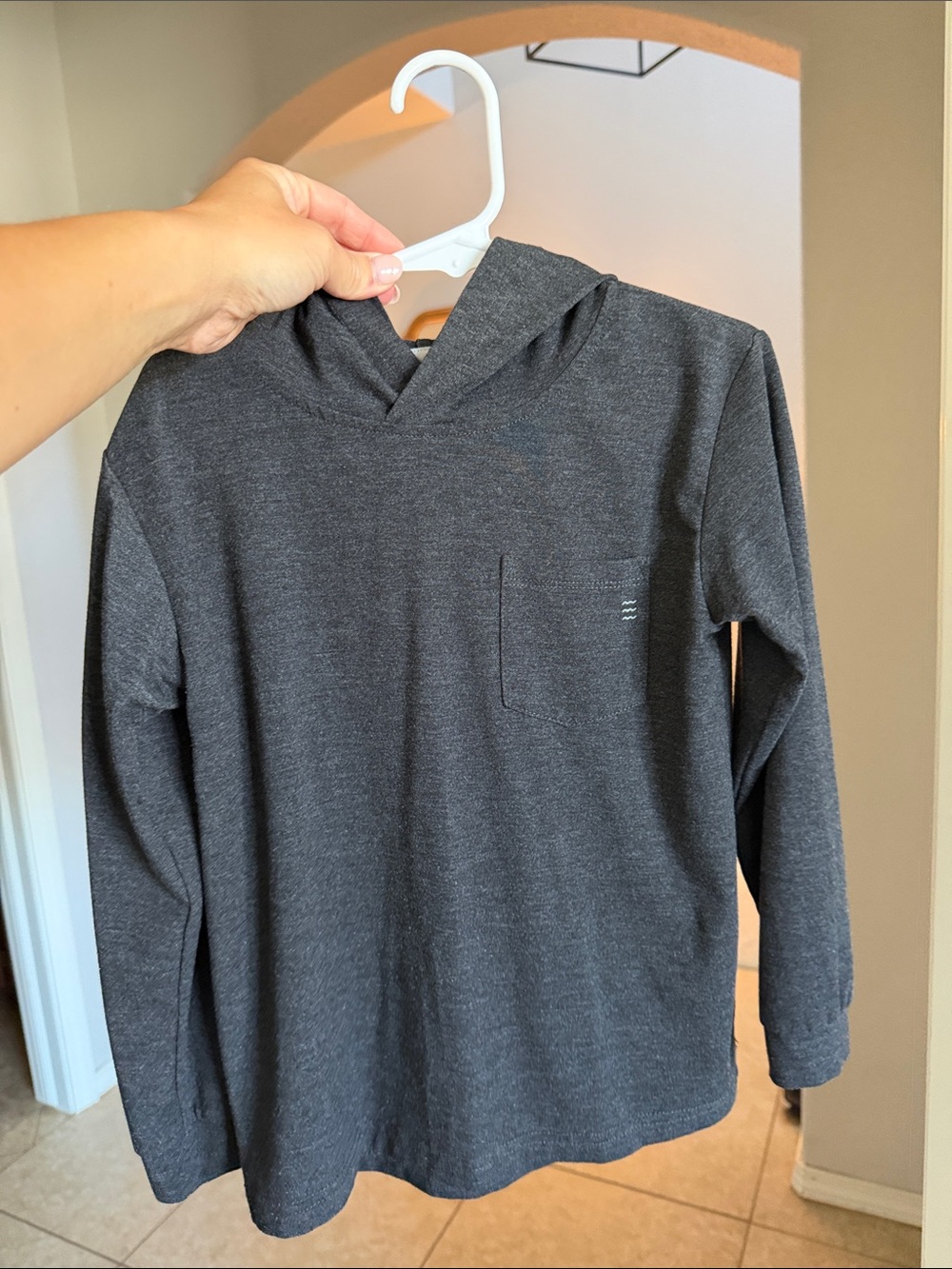 Free Fly Size 6 boys Bamboo Shade Hoodie in charcoal